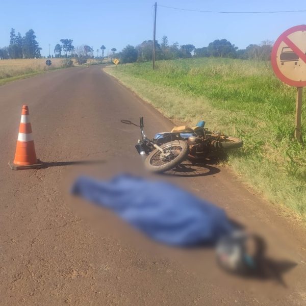 Motociclista morre após perder o controle e cair da moto na PR-473