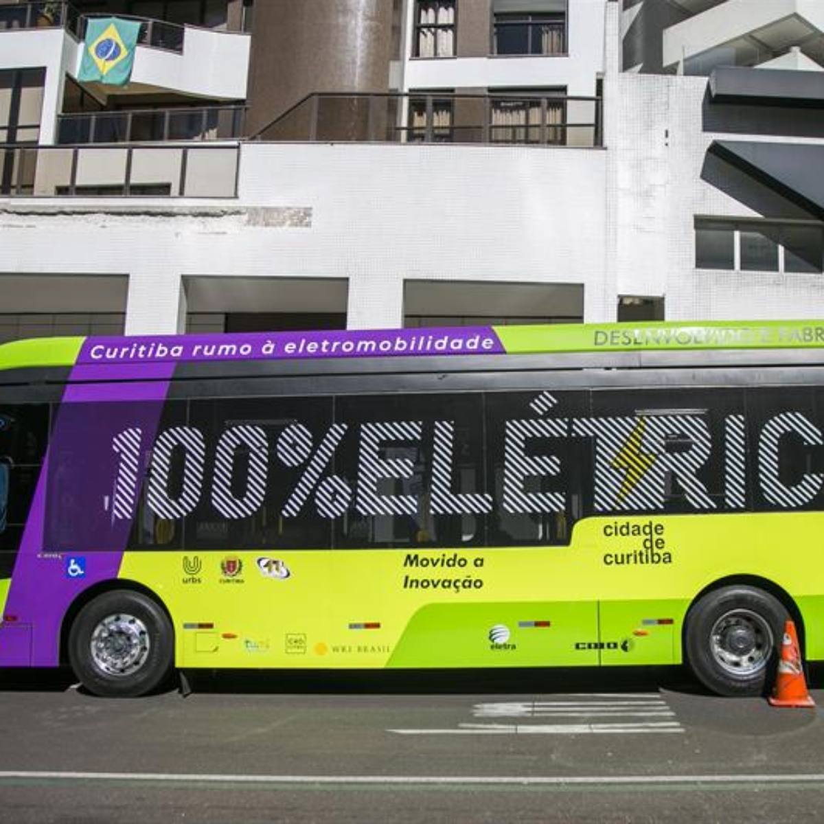  ônibus elétrico 