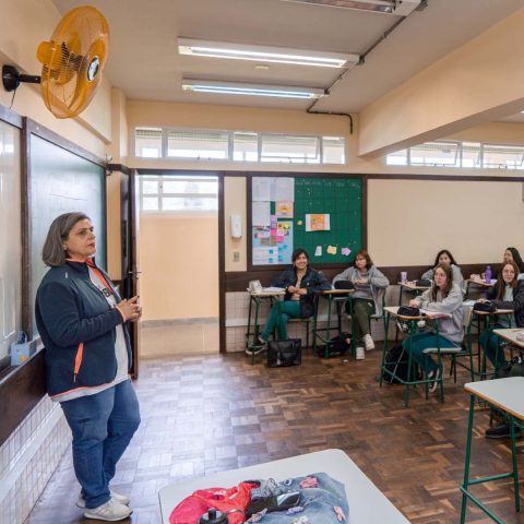 Inscrições para concurso de professores e pedagogos terminam nesta terça (9)