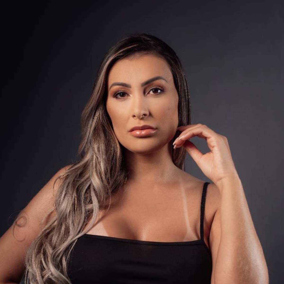  A modelo Andressa Urach, 35, revelou os valores que está recebendo no site 