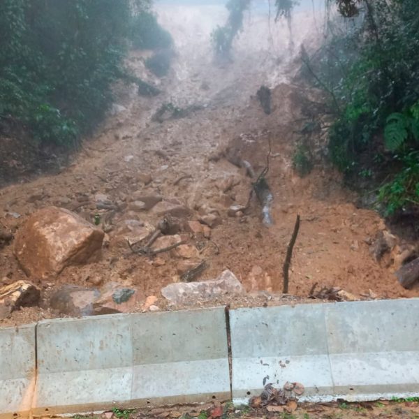 A Estrada da Graciosa (PR-410) será reaberta às 10h da manhã desta sexta-feira (16), conforme anunciou o Departamento de Estradas de Rodagem do Paraná (DER/PR).