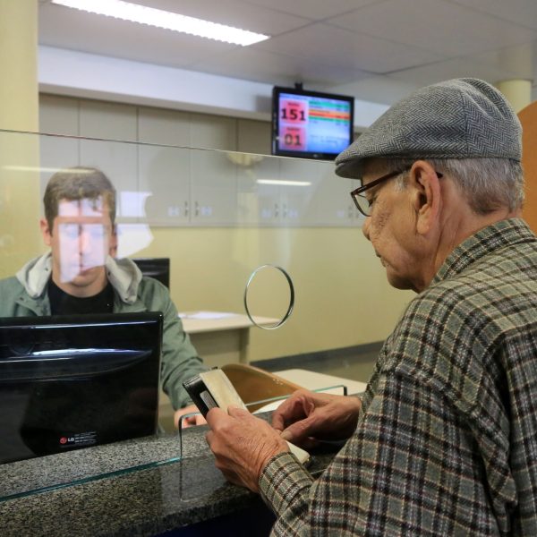 cartão da urbs isento prova de vida