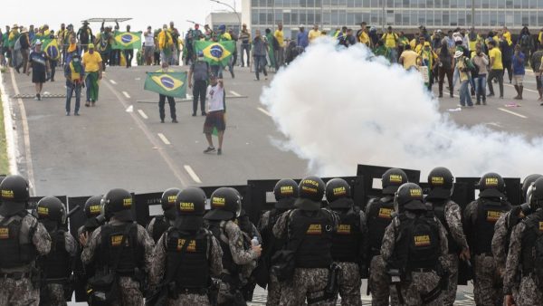 Ataques dos oito de janeiro em Brasília