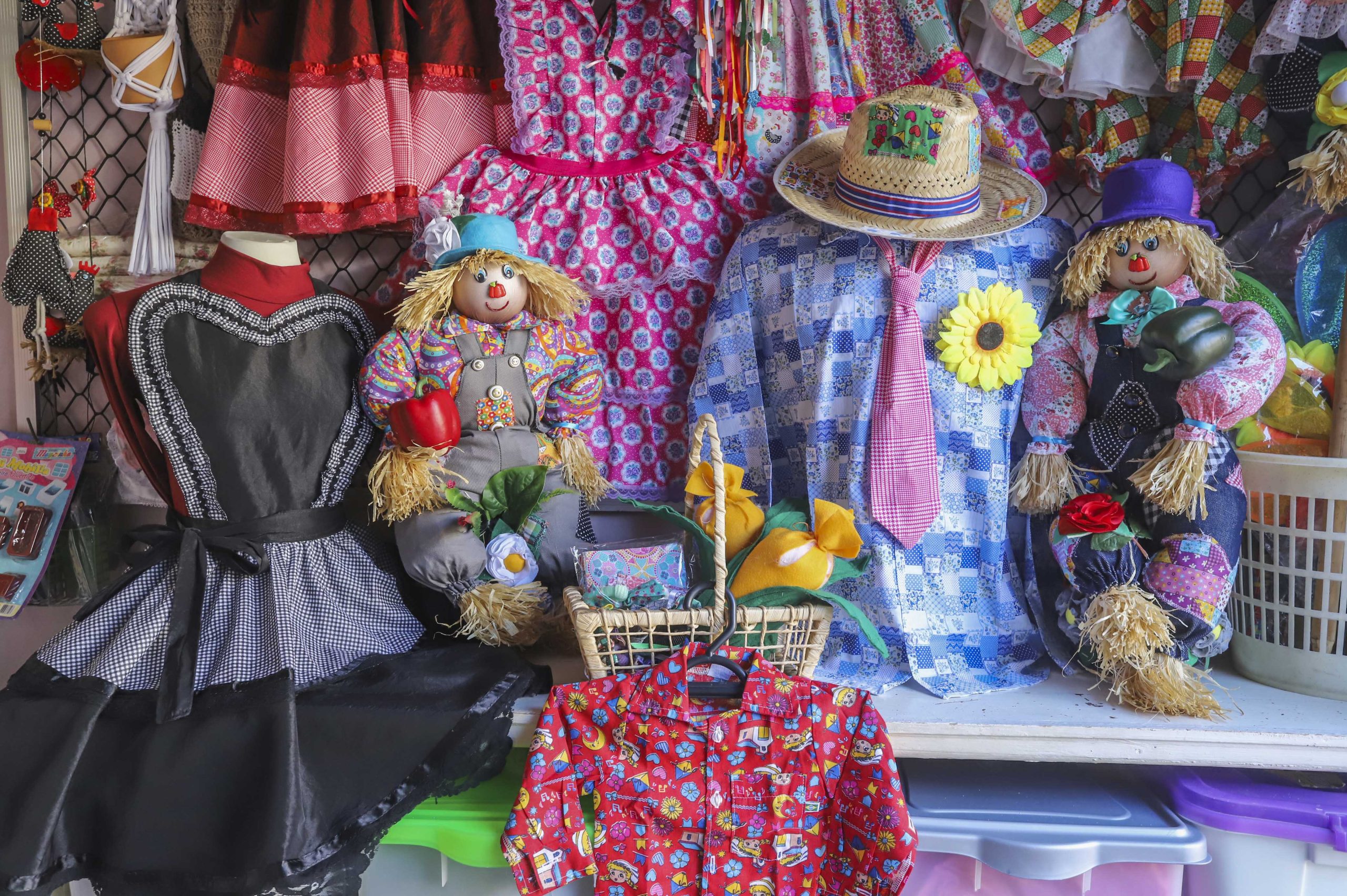 Feira de Páscoa começa nesta quarta (29) nas praças Osório e Santos Andrade  - RIC Mais