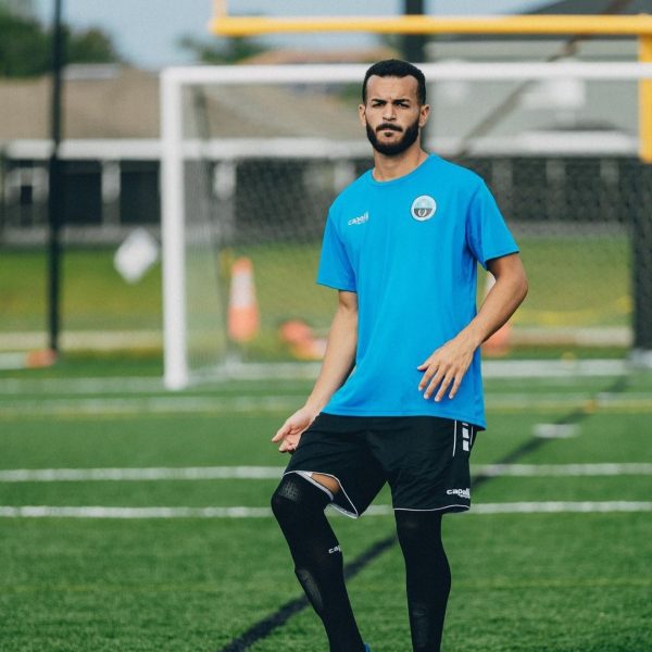 O jogador de futebol Yuri Vasconcelos, de 24 anos, morreu após ser atingido por um carro desgovernado que invadiu sua casa, na última segunda-feira (19), no Estado da Flórida, nos Estados Unidos.