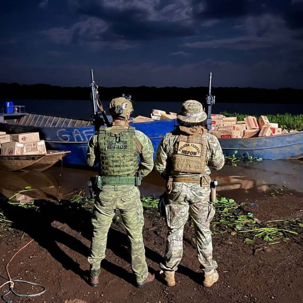 BPFron em apreensão de embarcações