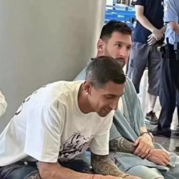 Messi é detido em aeroporto após cometer gafe: ‘Taiwan não é China?’