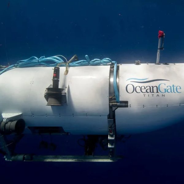 simulação explosão submarino ocean gate