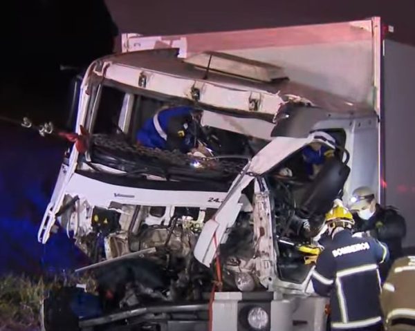 Acidente na BR-277 em Campo Largo, deixa uma pessoa morta e outra ferida  pista está interditada - Paraná Urgente