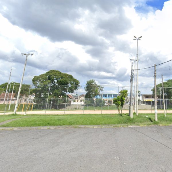 Campo de futebol na Vila Nossa Senhora da Luz