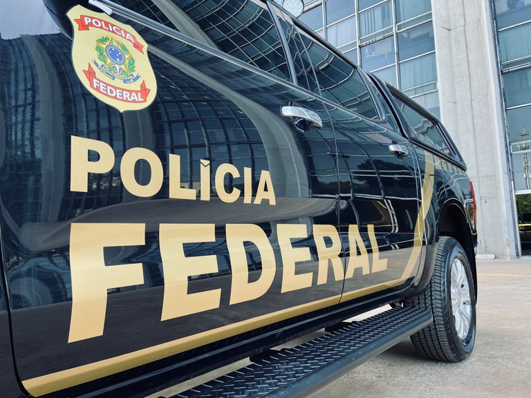  PF cumpre mandados em Maringá contra grupo responsável por fraude em licitação 