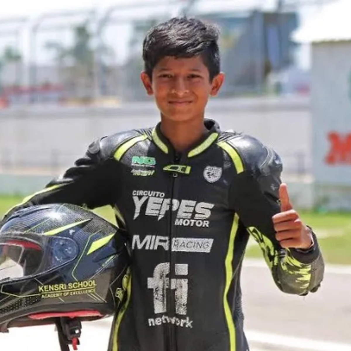  A vítima foi identificada como Copparam Shreyas Hareesh, considerado uma estrela do motociclismo. 