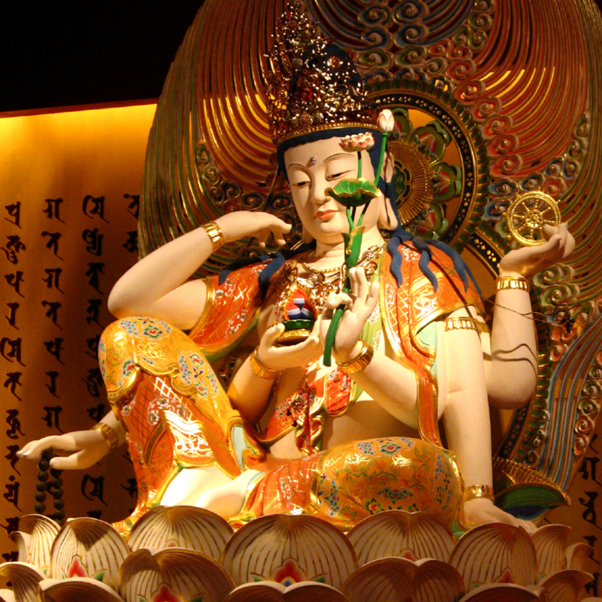  Buda Avalokiteshvara 