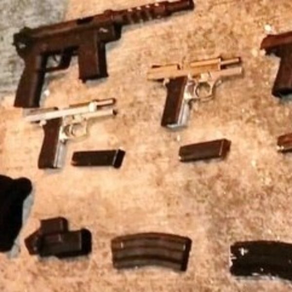 Armas apreendidas com suspeitos de assassinar o candidato Fernando Villavicencio