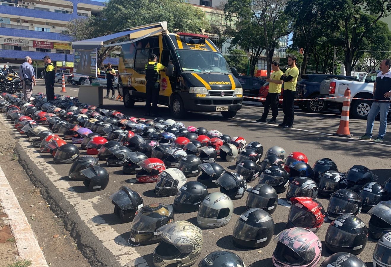  Semob incentiva a troca de capacetes por meio da ação “Vai de Capacete Novo” 