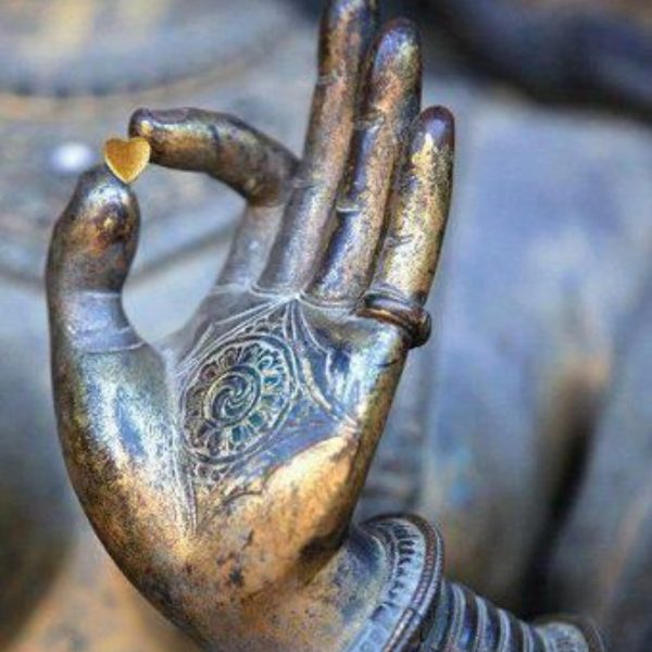 A oração hare krishna cultiva a consciência do poder superior de deus