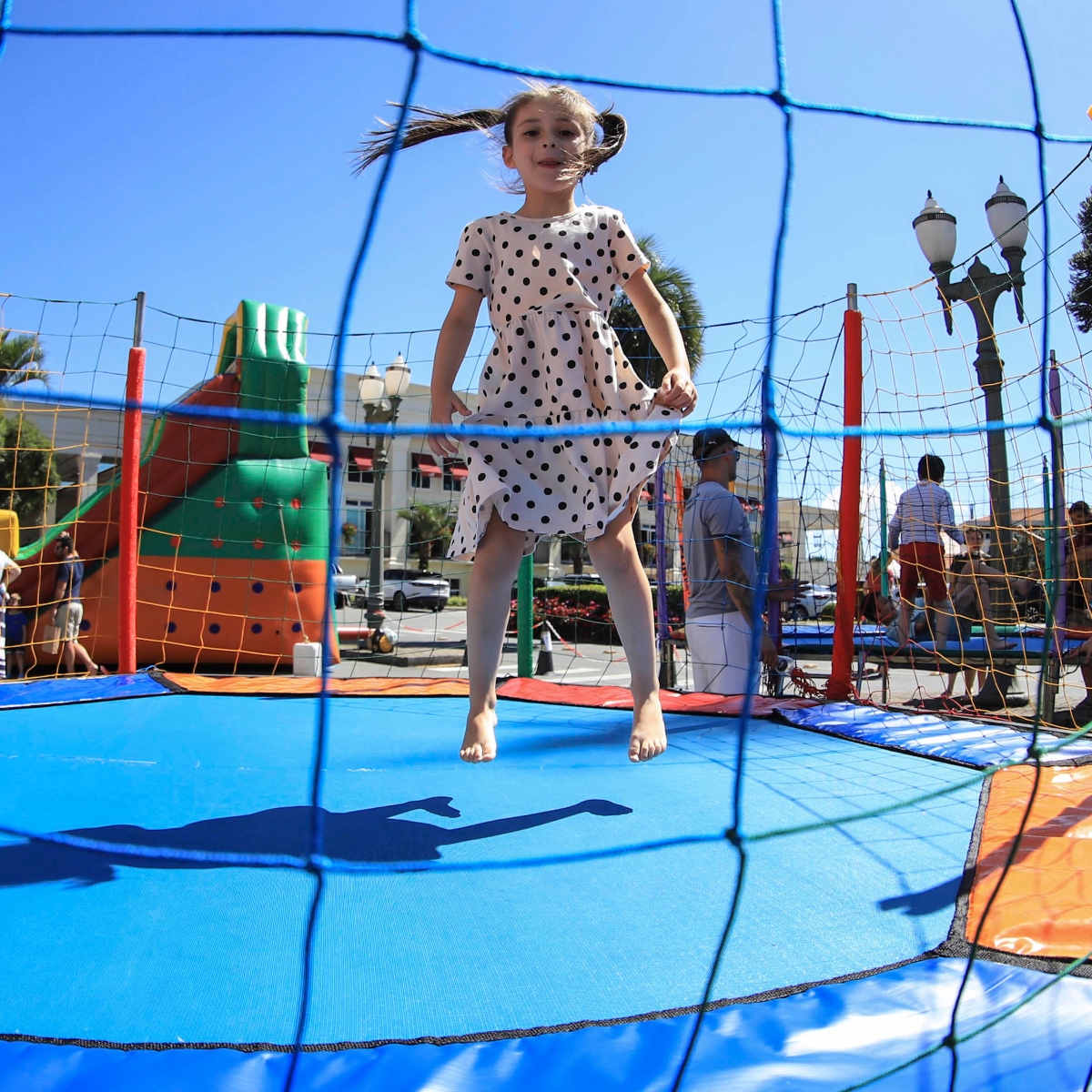  Fim de semana tem novo espaço de diversão e lazer, paradesporto, piscina, dança e brincadeiras ao ar livre em Curitiba 