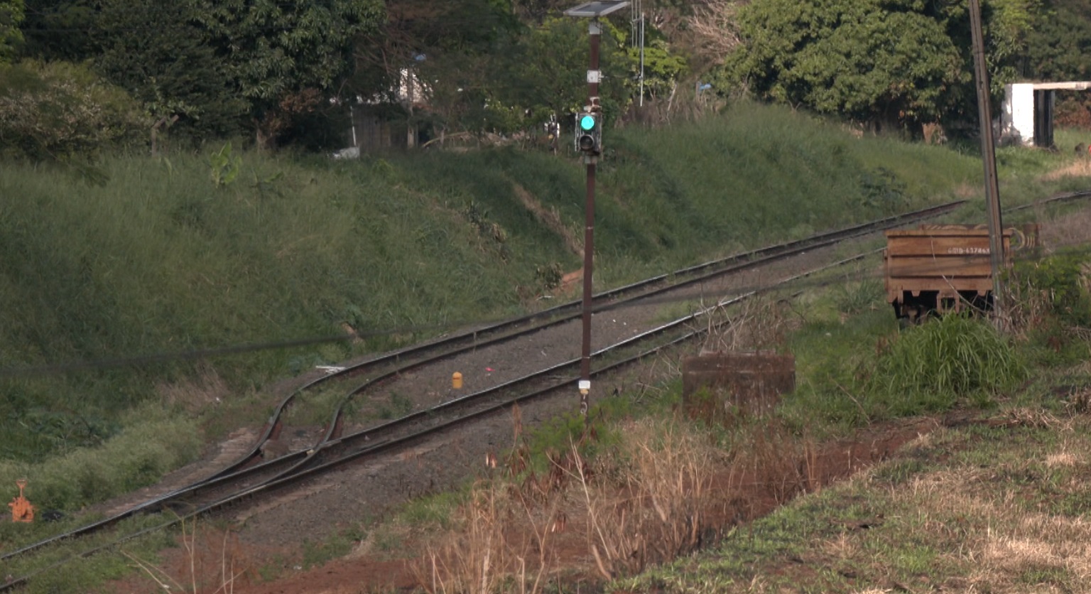  transito entre maringá e sarandi linha ferrea 