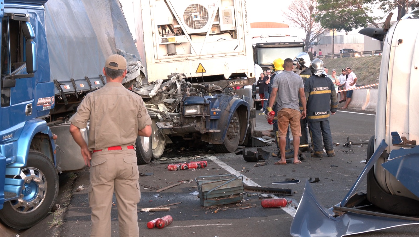  carreta destruída contorno norte maringá 3 