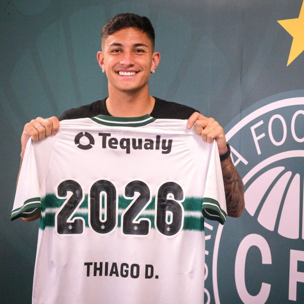 Thiago Dombroski, zagueiro do Coritiba