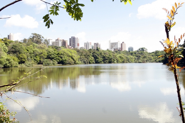  lago do parque do ingá 