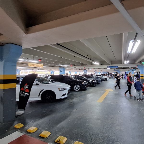 Exposição de Carros no Shopping Jardim das Américas