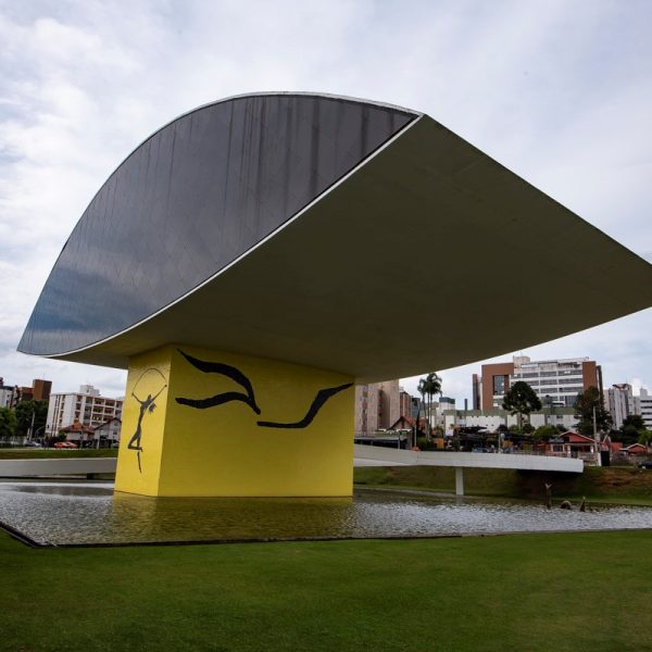 museu MON Curitiba feriado
