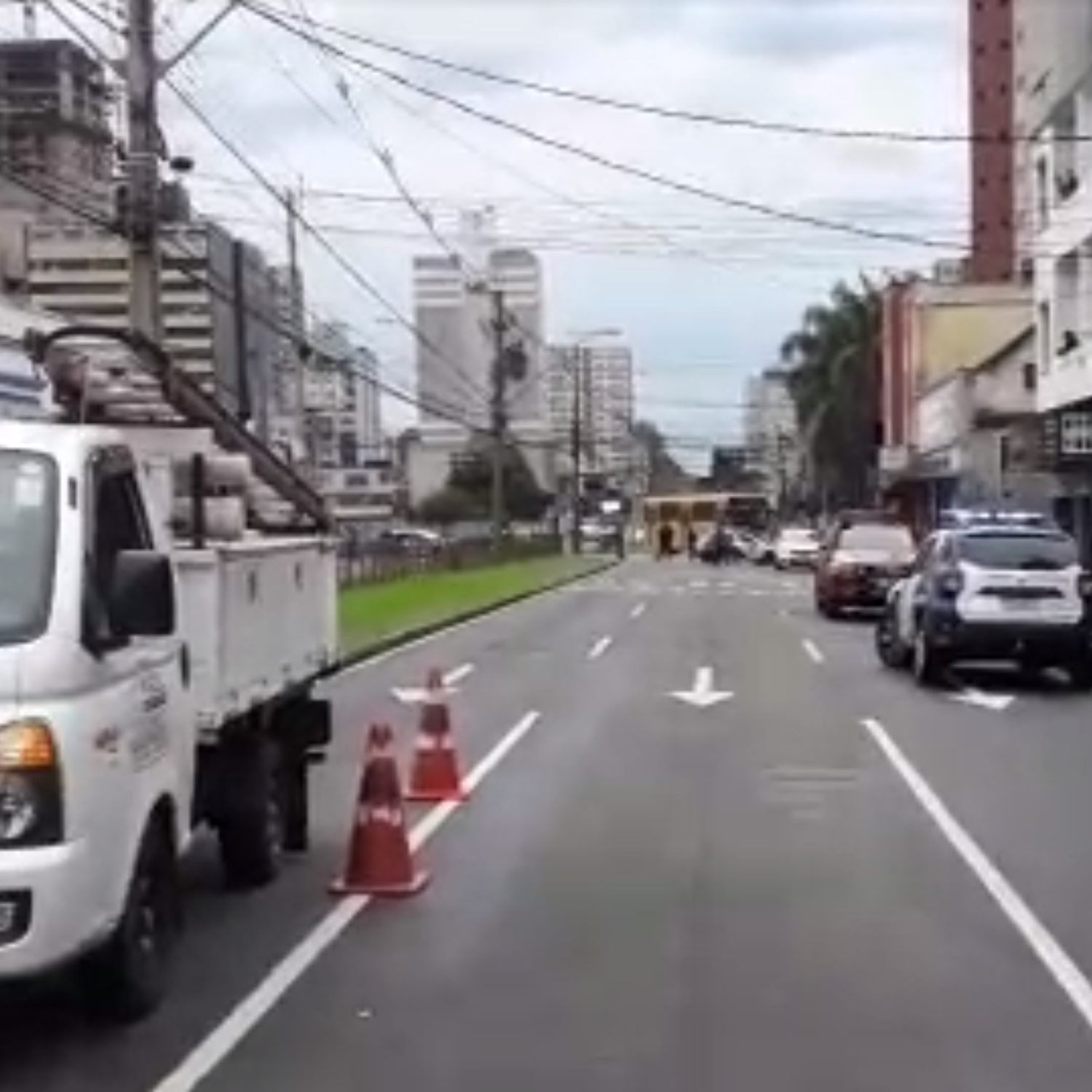  acidente ônibus biarticulados centro curitiba 