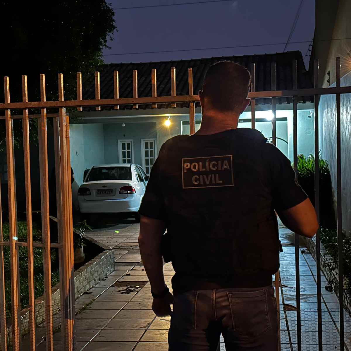  Polícia Falso Profeta 