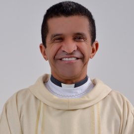 padre do paraná se afasta da vida sacerdotal