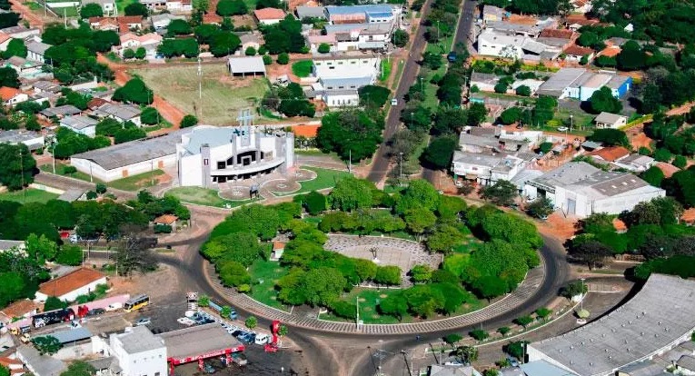  rotatória em paranavaí 