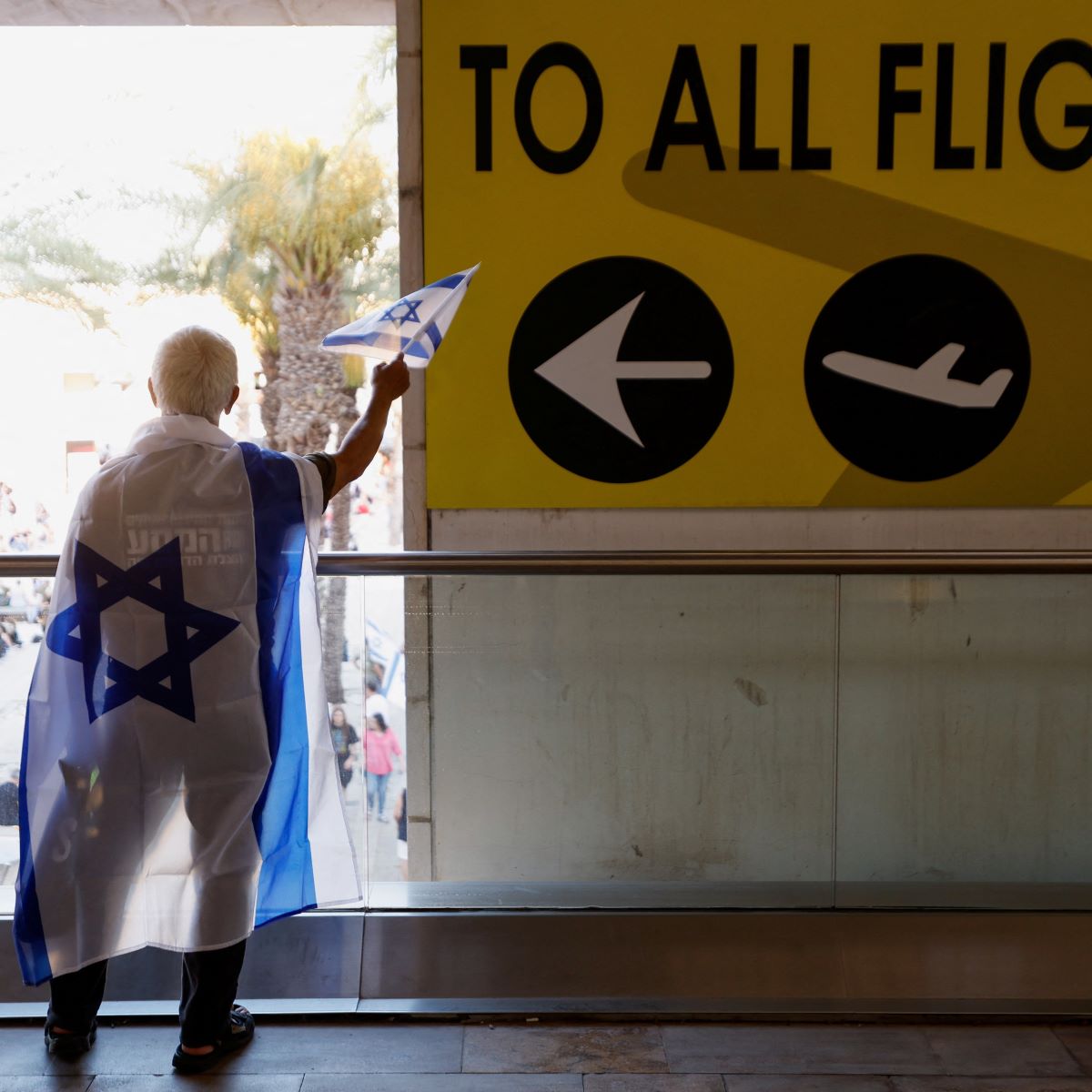  israel ataques aeroporto tel a viv 
