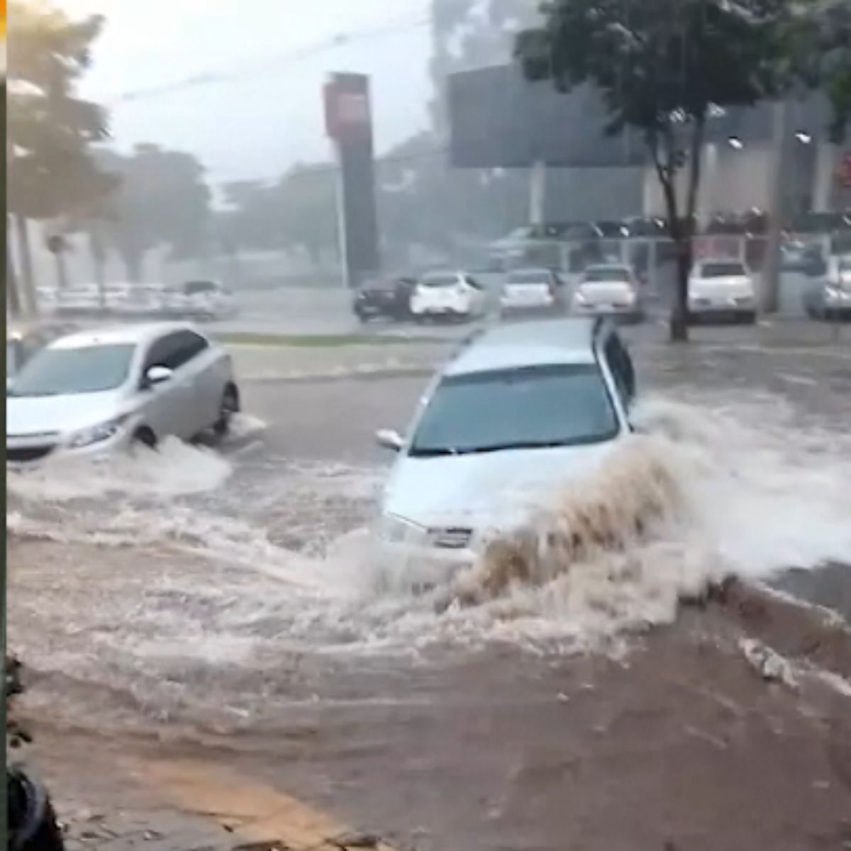 alerta vermelho oeste chuvas