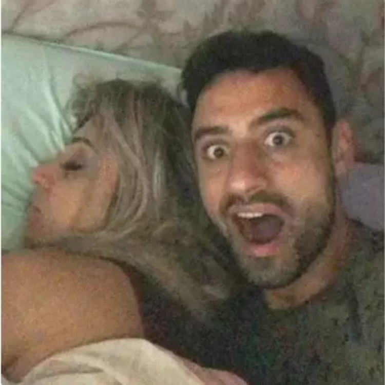 Foto de Daniel na cama com Cristiana Brittes teria motivado agressões contra jogador (Foto: Reprodução)