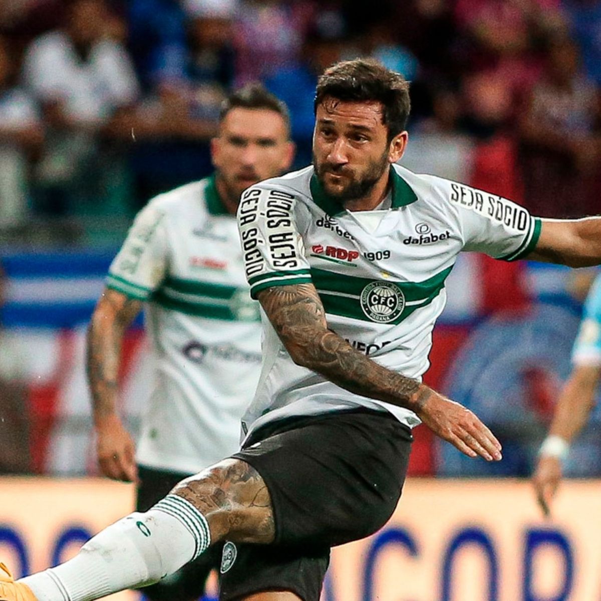  Gabriel Boschilia, meia do Coritiba 