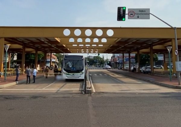 Identificado homem que morreu atropelado por ônibus em Maringá 2