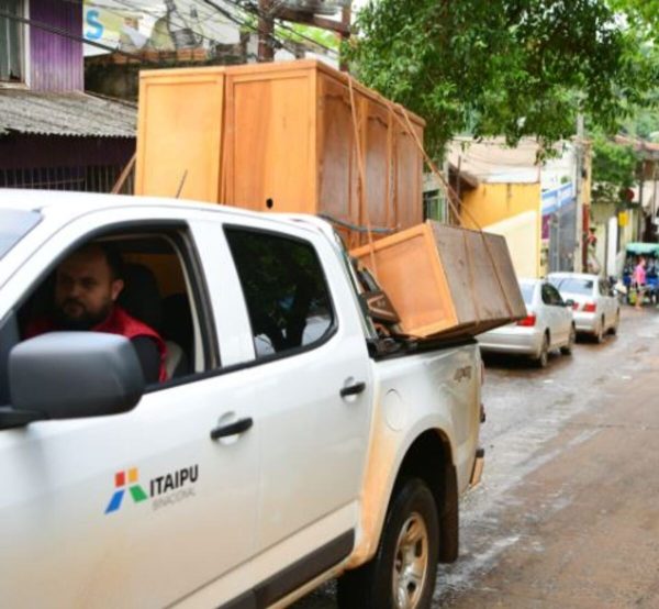 mudança por conta da inundação