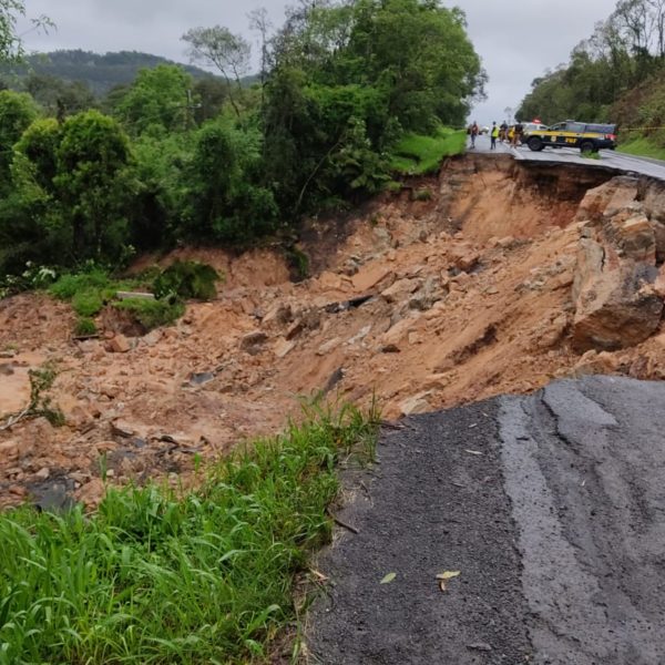 desvios interdições rodovias pr