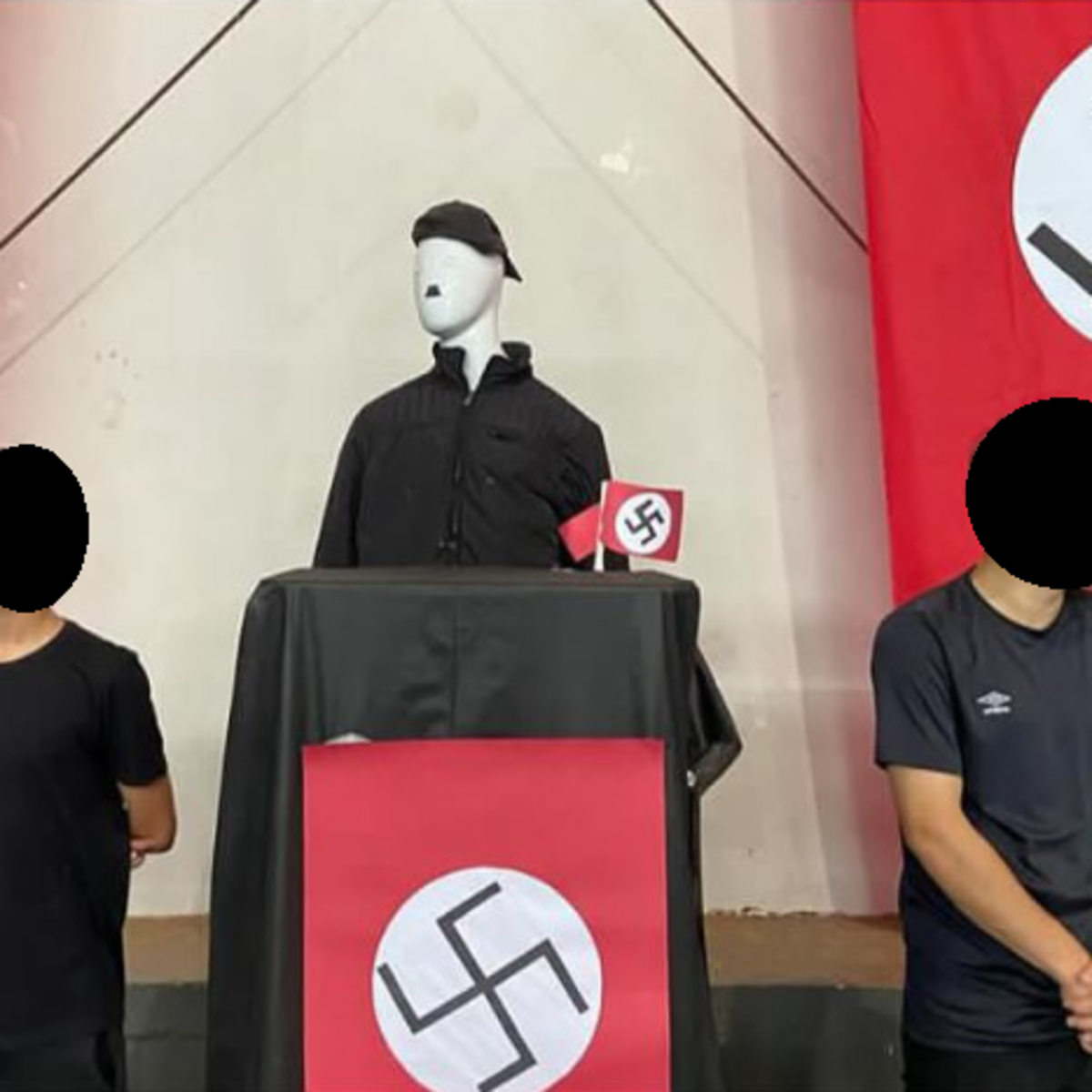  denúncia nazismo 