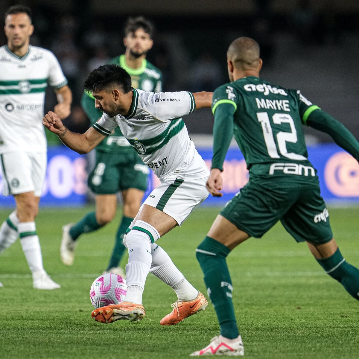  Marcelino Moreno em Coritiba x Palmeiras 