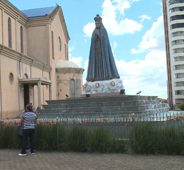 Santuário de Astorga recebe milhares de fiéis no feriado da padroeira