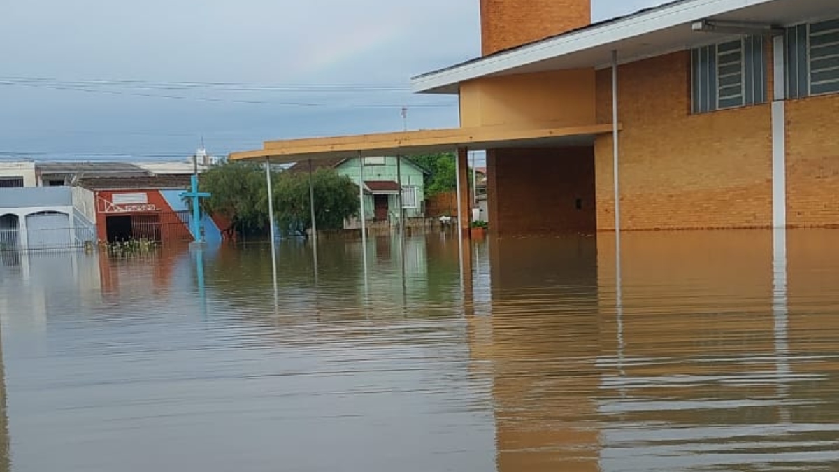  Temporal no Paraná 