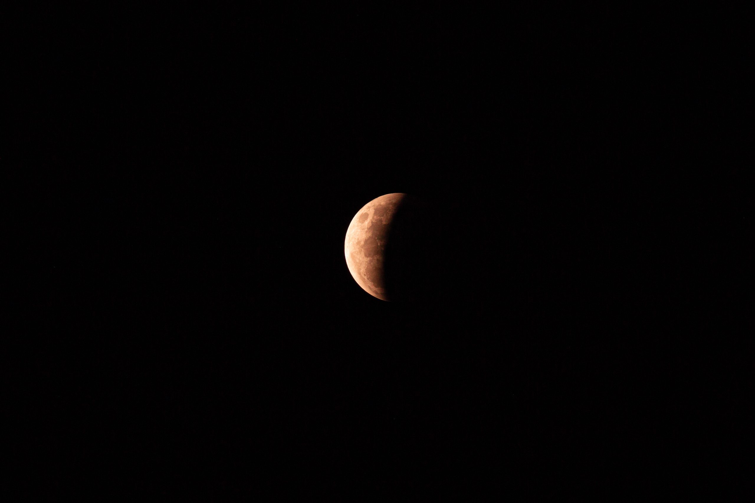  Saiba mais sobre o eclipse lunar de outubro e se será visível do Brasil 