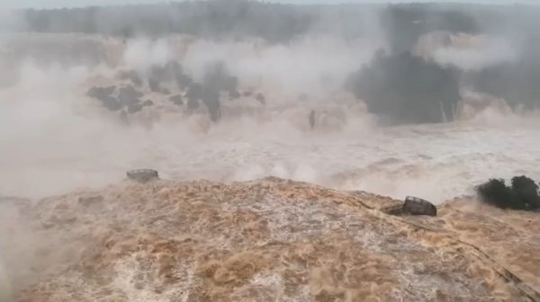 Primeiro Vídeo: Vazão das Cataratas do Iguaçu 5 vezes acima da média n