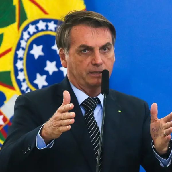 Bolsonaro ganha prêmio na Mega-Sena em bolão do PL
