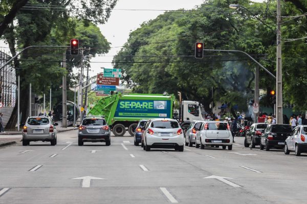 IPVA 2024 será mais baixo para 60% da frota do Paraná; entenda