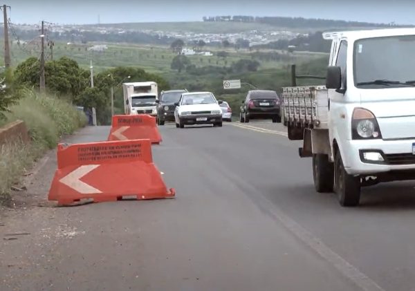 Contorno Sul de Maringá é interditado por buracos na via; veja trechos