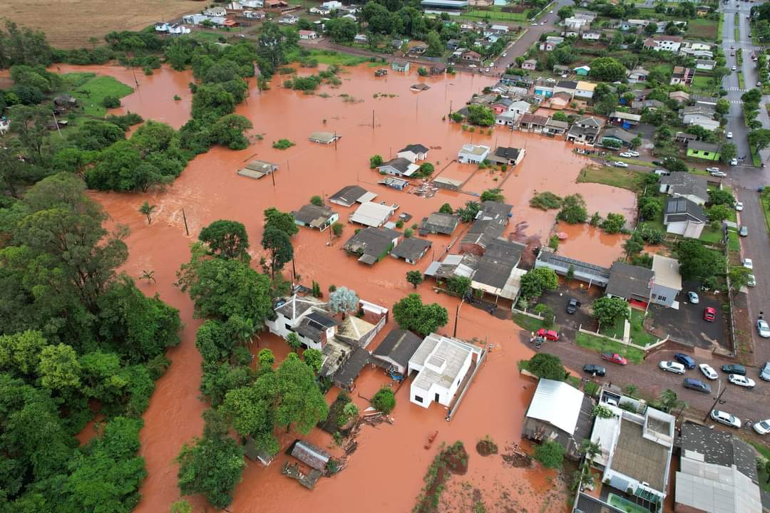  Temporal no Paraná 