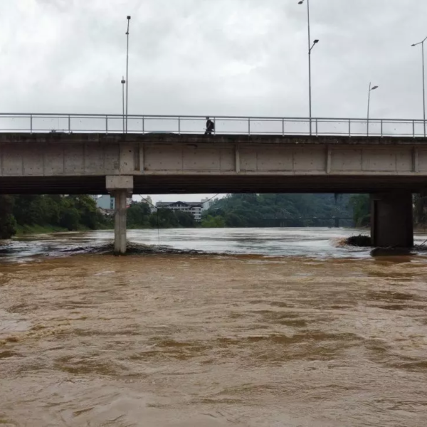 nível do rio itajaí-açu blumenau