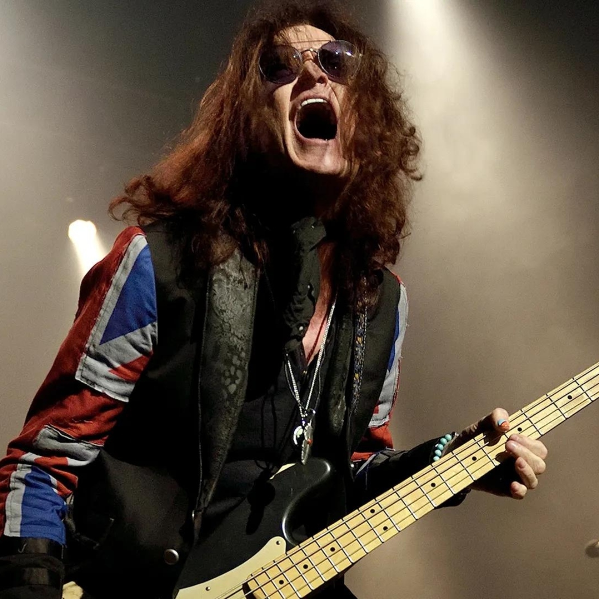  Por motivos de saúde, músico Glenn Hughes cancela show em Curitiba 